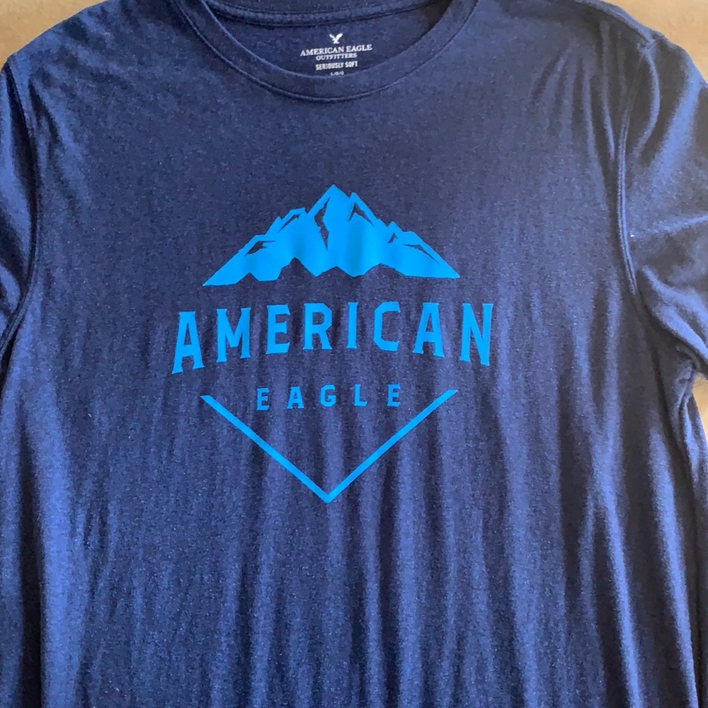 men’s American eagle tshirt